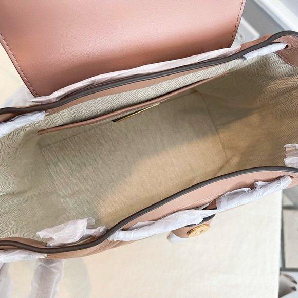 🔥NeW! $678 Tory Burch Soft Quilted Willa Backpack - Picture 8 of 11